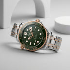 Luxury Green Dial Men's Analog Watch with Stainless Steel Bracelet